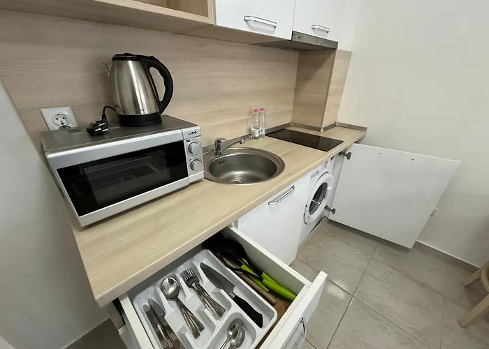 Horizon 1 'a' Апартамент *